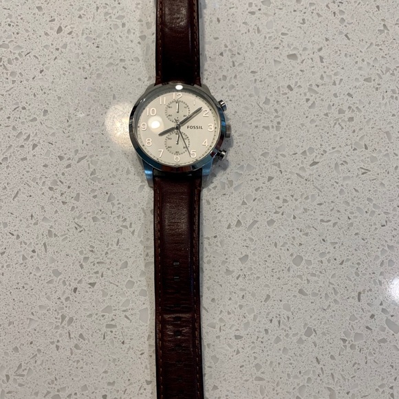 Fossil leather watch - Picture 2 of 5
